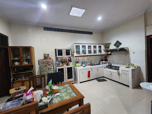 dijual-rumah-siap-huni-di-baturan-karanganyar