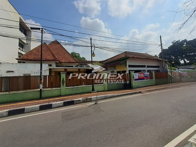 dijual-dan-disewakan-rumah-siap-huni-di-jl-slamet-riyadi-solo