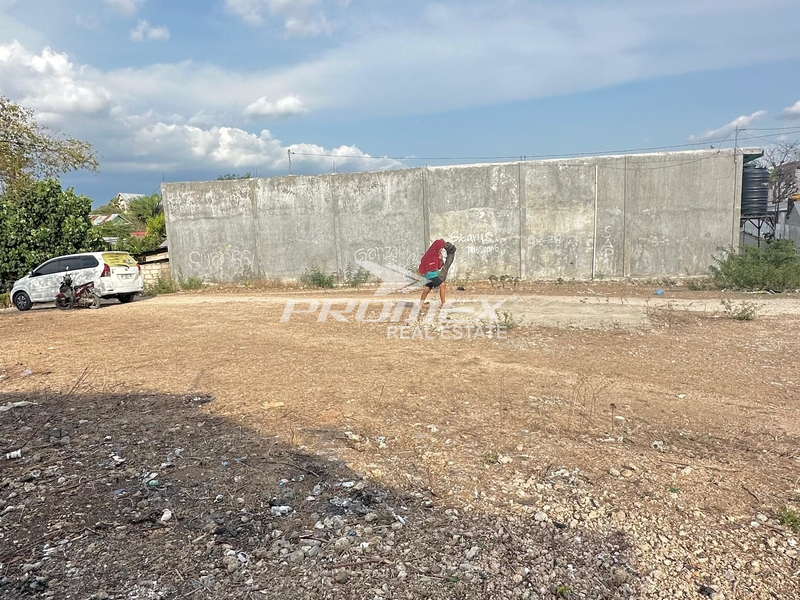 tanah-samping-uptd-instalasi-farmasi-dinkes-kota-kupang