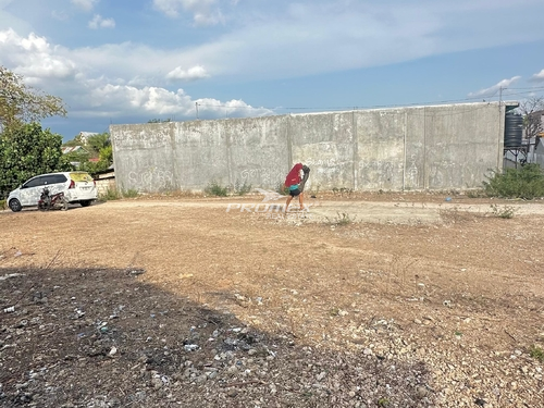 tanah-samping-uptd-instalasi-farmasi-dinkes-kota-kupang