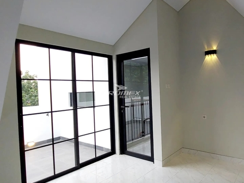 rumah-jl-sadar-jagakarsa