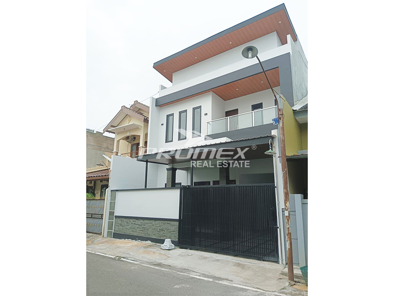 dijual-rumah-2-lantai-siap-huni-di-fajar-indah-karanganyar