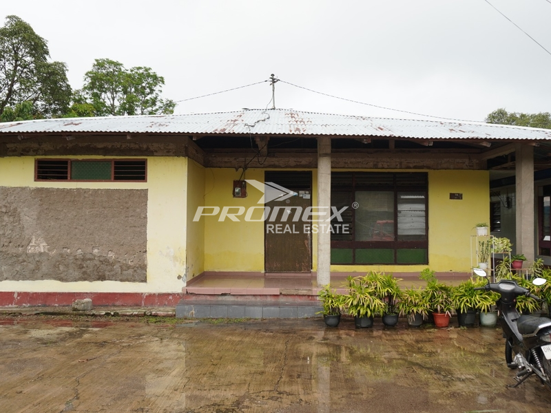 disewakan-rumah-luas-view-laut