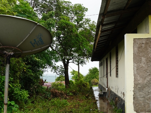 disewakan-rumah-luas-view-laut