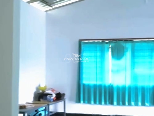 disewakan-rumah-murah-halaman-luas