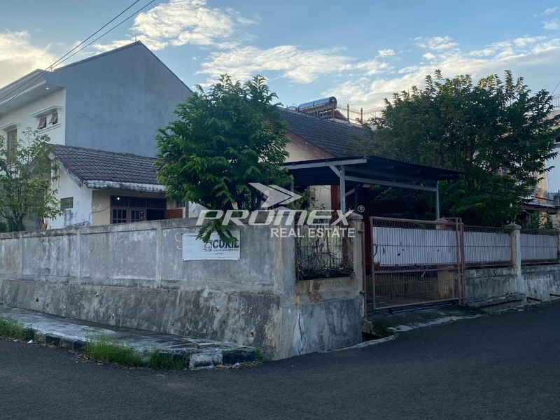 rumah-hook-bu-jual-cepat-dalam-komplek-di-pamulang