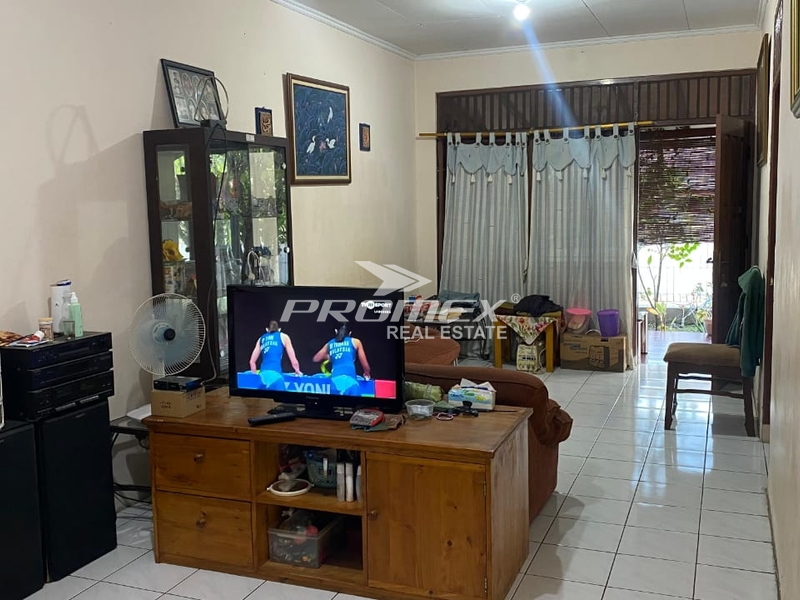 rumah-hook-bu-jual-cepat-dalam-komplek-di-pamulang