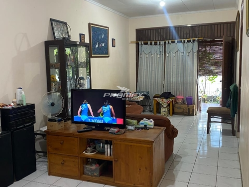 rumah-hook-bu-jual-cepat-dalam-komplek-di-pamulang