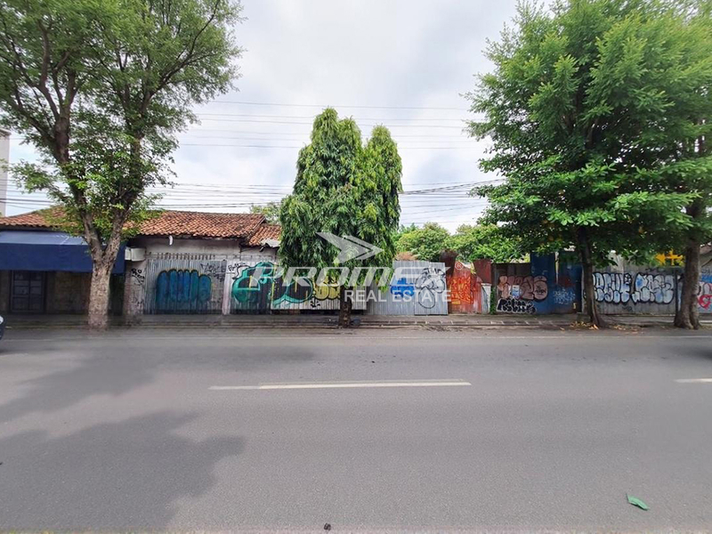dijual-dan-disewakan-tanah-strategis-di-jl-gajah-mada-solo
