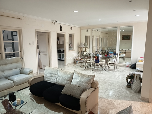 rumah-dalam-kompleks-jalan-transyogi-cibubur