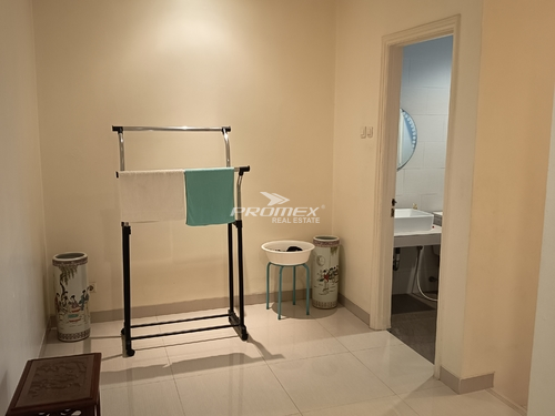 rumah-dalam-kompleks-jalan-transyogi-cibubur