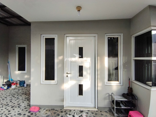 rumah-nyaman-amp-strategis-di-komplek-pemda-jatiasih-siap-huni