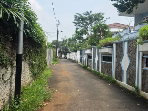 jarang-ada-rumah-super-luas-siap-huni-lingkungan-asri-nyaman-dan-strategis-di-pejaten-jaksel