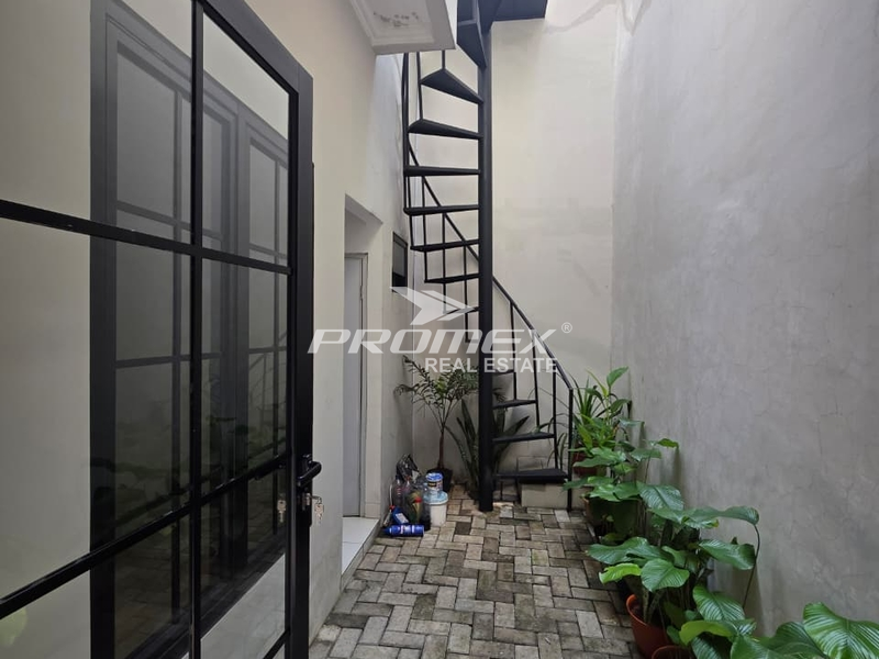 rumah-baru-siap-huni-2-lantai-harga-murah-di-megapolitan-cinere-kota-depok