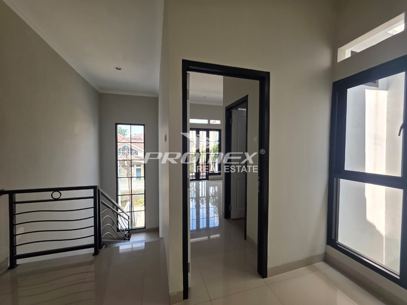 rumah-baru-siap-huni-2-lantai-harga-murah-di-megapolitan-cinere-kota-depok