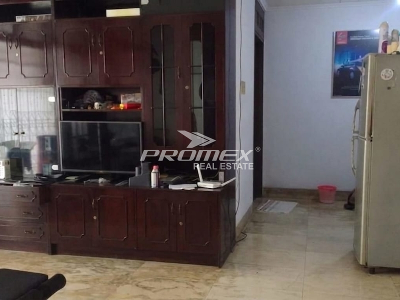 rumah-nyaman-dan-asri-dalam-komplek-di-kalibata-security-one-gate-system