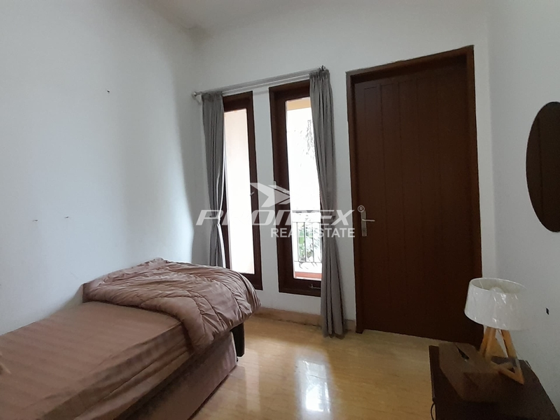 rumah-dalam-cluster-di-duren-tiga-dijual-full-furnished-security-24jam