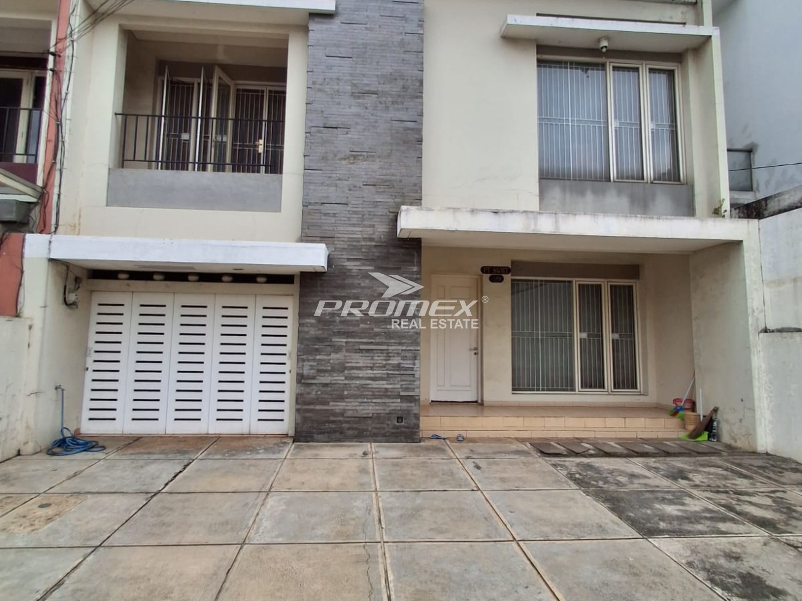 ruko-2-lantai-serpong-siap-pakai-lokasi-ramai