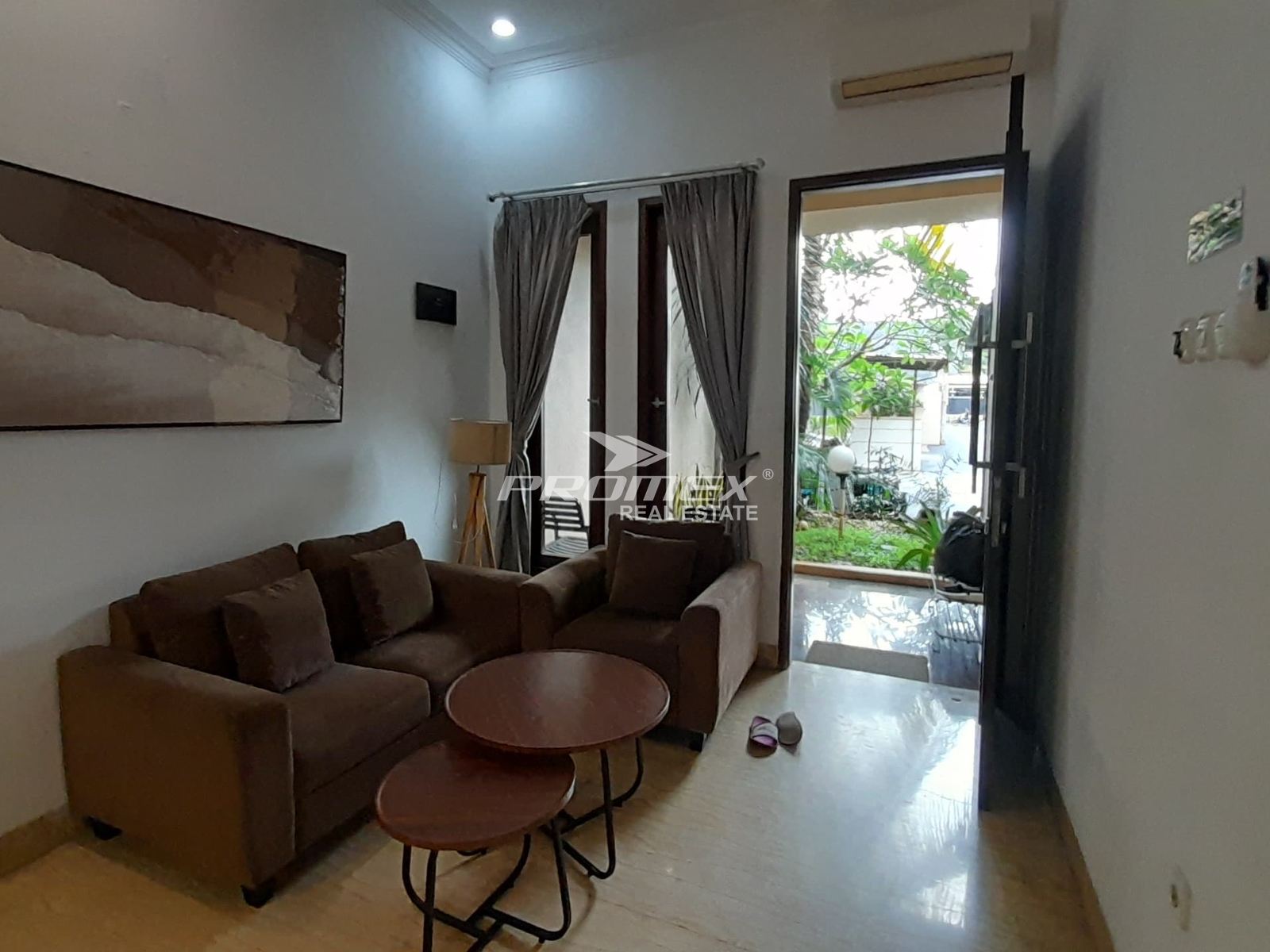 rumah-dalam-cluster-di-duren-tiga-kalibata-dijual-full-furnished-security-24jam