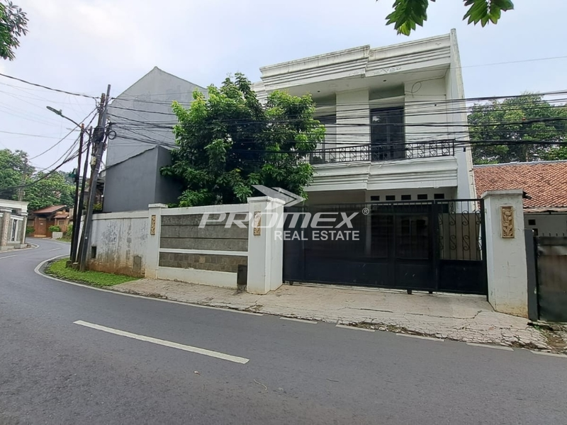Rumah Rumah Murah Siap Huni 2 Lantai Kondisi Terawat Asri Lokasi Strategis di Jagakarsa, Jakarta Selatan