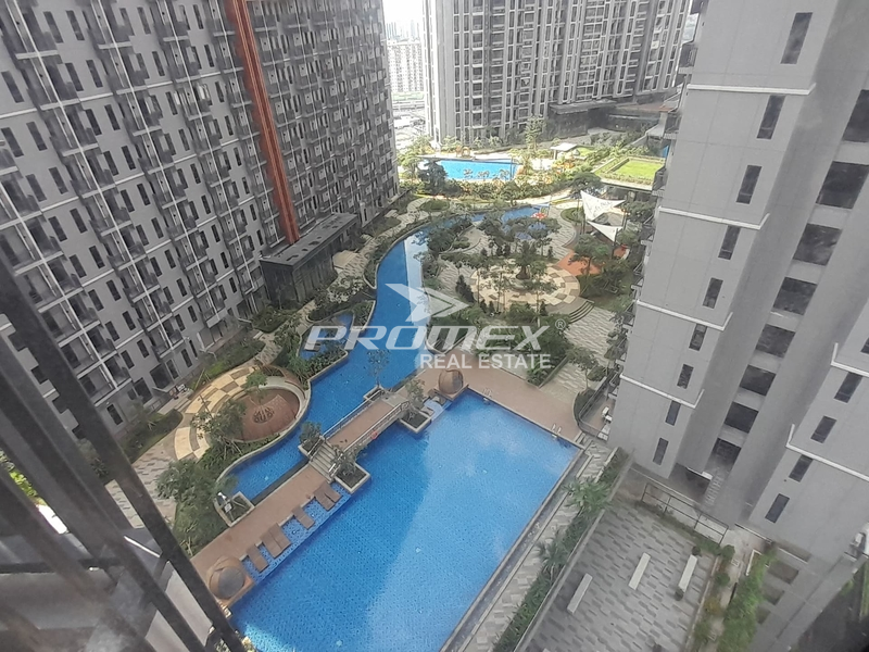 apartemen-pakuwon-residence-pekayon-bekasi-view-pool-city-posisi-hook-kondisi-baru