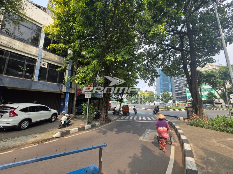 Ruko 4 LT Siap Pakai Harga 50% Dibawah NJOP Lokasi di Tendean Mampang Jaksel