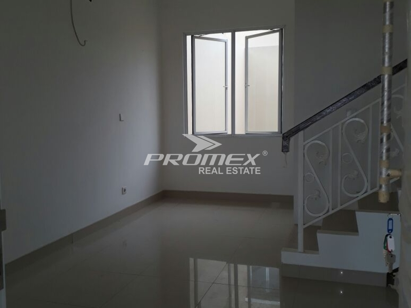 dijual-rumah-2-lantai-jakarta-garden-city