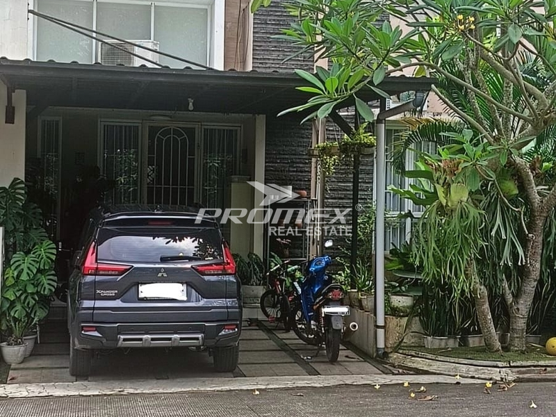 DIJUAL RUMAH VANYA PARK