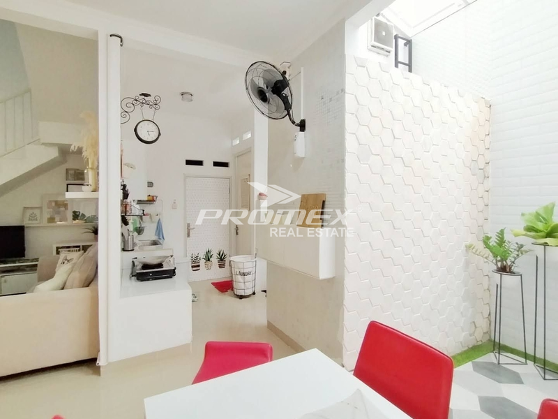 dijual-rumah-vanya-park