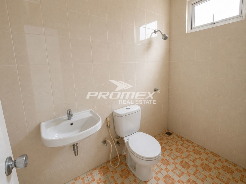 dijual-rumah-2-lantai-cluster-airlangga-grand-taruma-karawang-barat