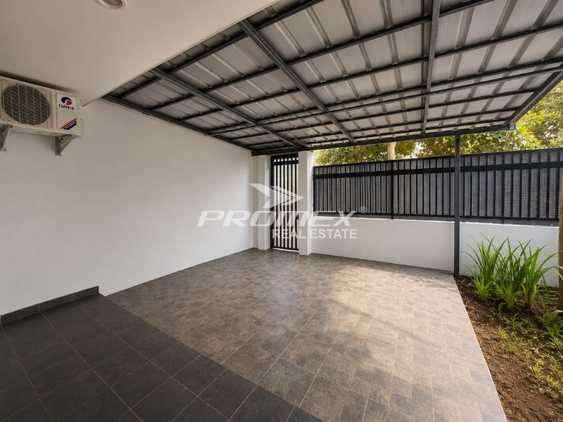 dijual-rumah-2-lantai-cluster-airlangga-grand-taruma-karawang-barat