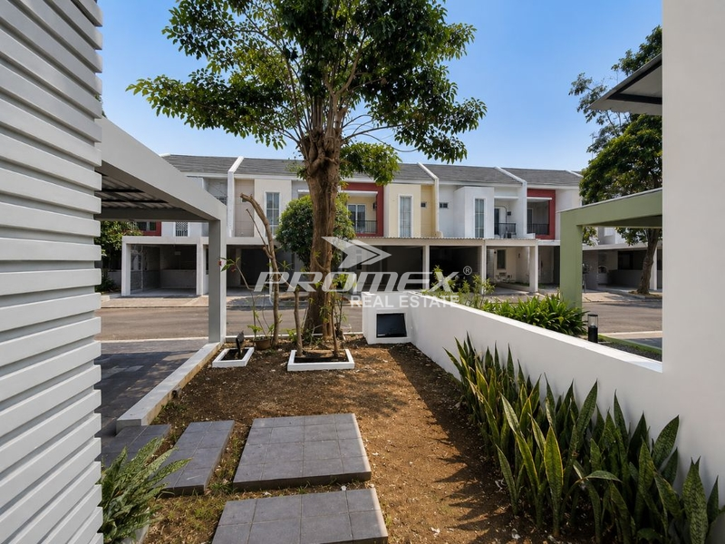 dijual-rumah-2-lantai-cluster-airlangga-grand-taruma-karawang-barat
