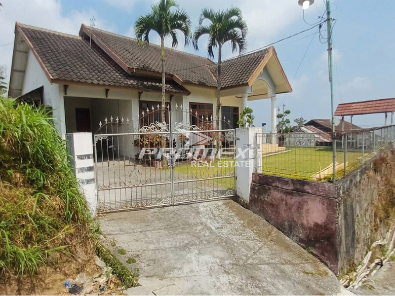 Dijual Villa Siap Huni di Tawangmangu, Karanganyar