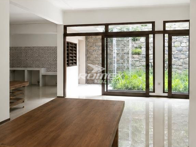 dijual-rumah-siap-huni-di-baron-solo
