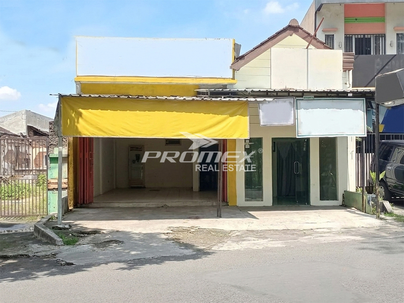 Dijual Rumah Startegis di Mangkubumen, Solo