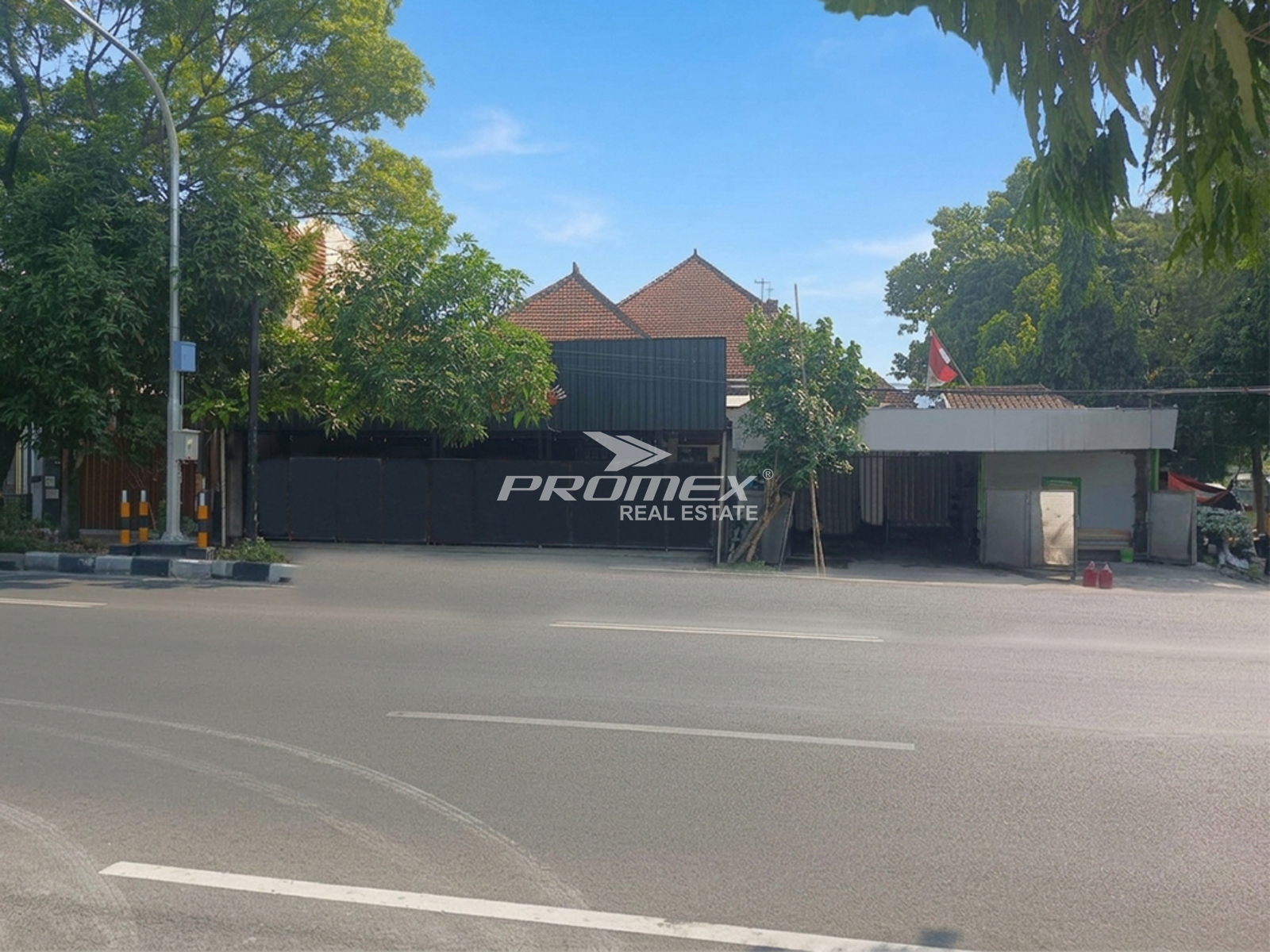 dijual-rumah-di-jl-dr-rajiman-solo