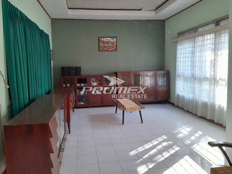 dijual-rumah-siap-huni-di-mangkubumen-solo