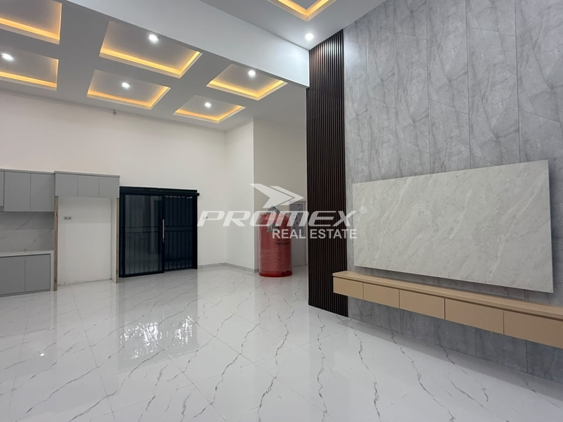 rumah-dijual-jl-sutoyo-gg-karya-baru-tengah