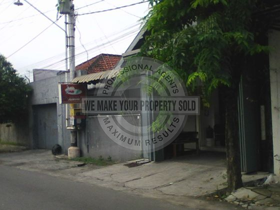 dijual-rumah-tengah-kota